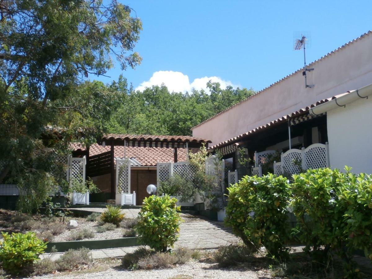 Hotel Le Claux des Hespérides Allemagne-en-Provence Esterno foto